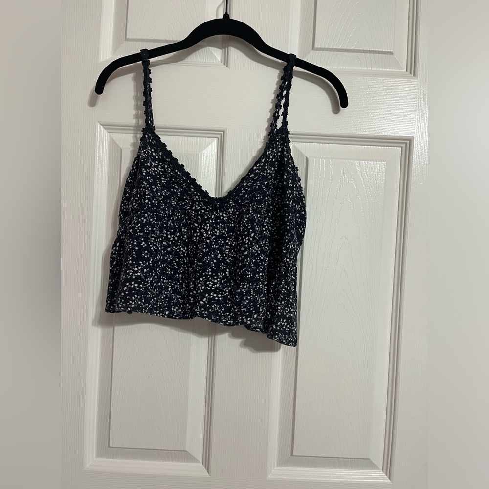 Tilly’s - Ivy + Main Navy Blue Ditsy Floral Tank Top Blouse Large